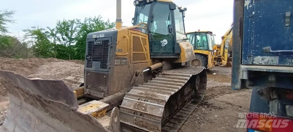 CAT D 6 K LGP Kāpurķēžu buldozeri