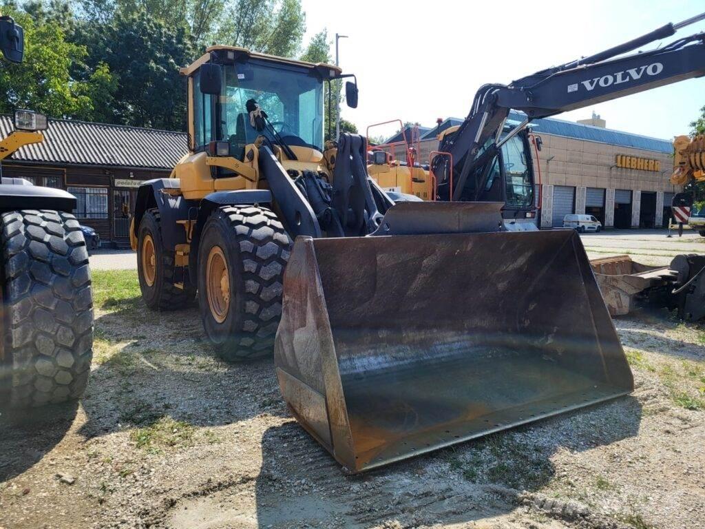 Volvo L70G Iekrāvēji uz riteņiem