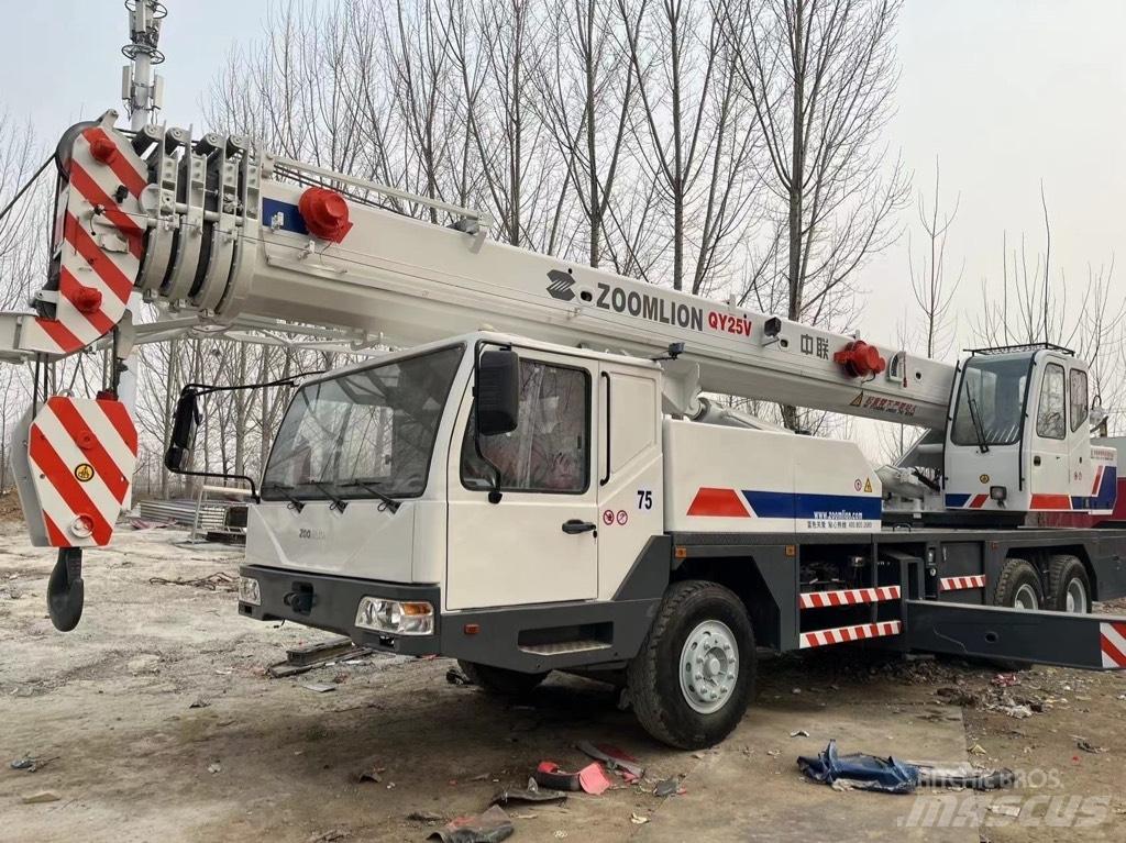 Zoomlion QY25V Visurgājēji celtņi