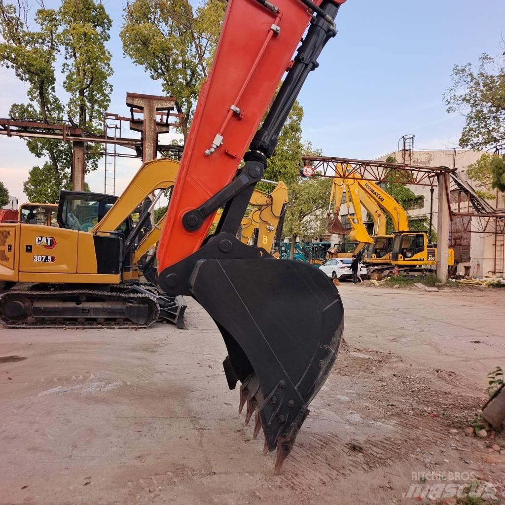 Doosan DX 300 LC Kāpurķēžu ekskavatori