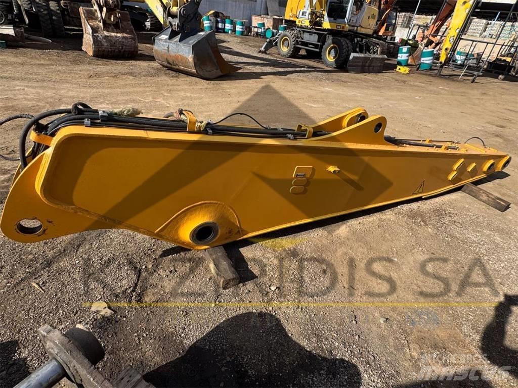 Liebherr R 936 LC Strēles un kausi