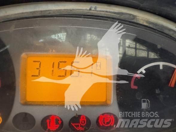 Bobcat T590 Lietoti riteņu kompaktiekrāvēji