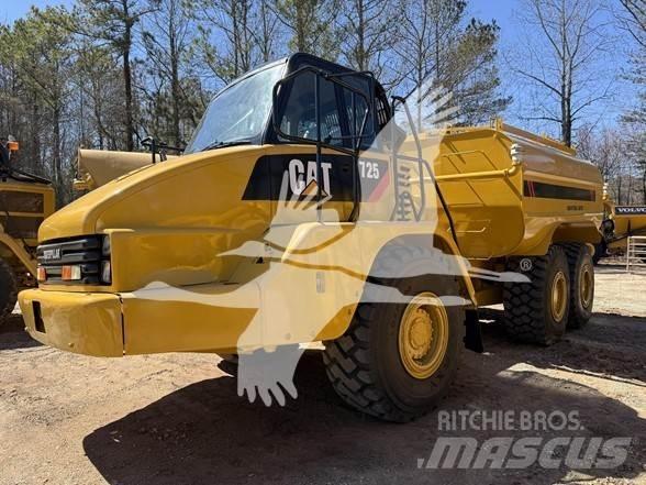 CAT 725 Ūdens mašīnas
