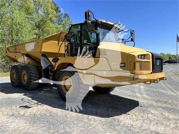 CAT 730 Artikulētie pašizgāzēji