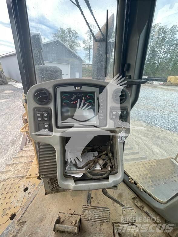 CAT D6T XL Kāpurķēžu buldozeri