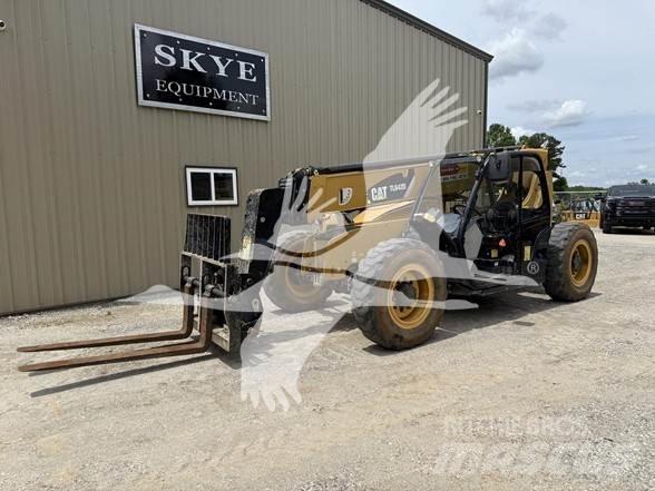 CAT TL642D Teleskopiskie manipulatori