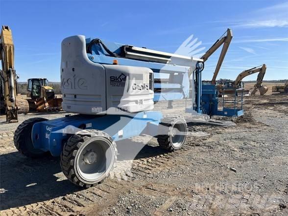 Genie Z60/34 Strēles pacēlāji