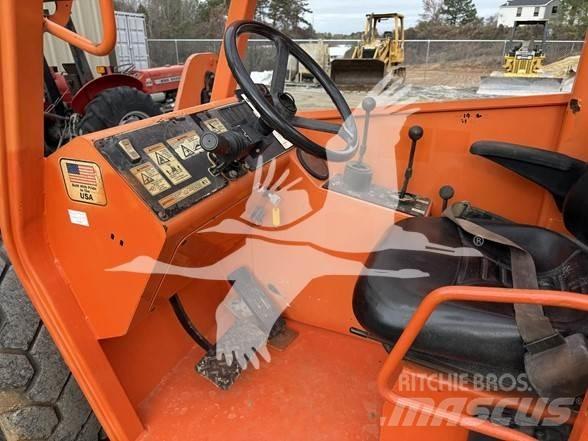 SkyTrak 6042 Teleskopiskie manipulatori