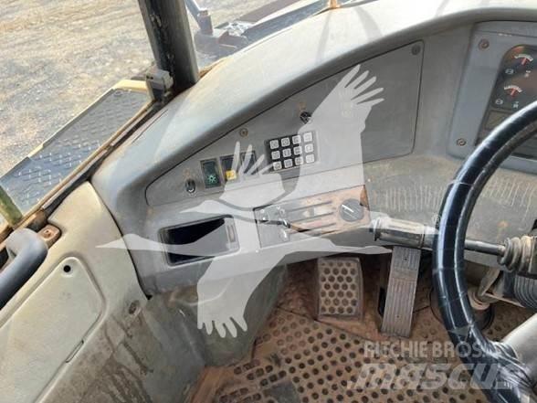 Volvo A25D Artikulētie pašizgāzēji