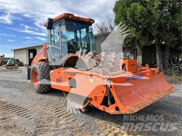 XCMG CV123PDU Vienvalča grunts veltņi