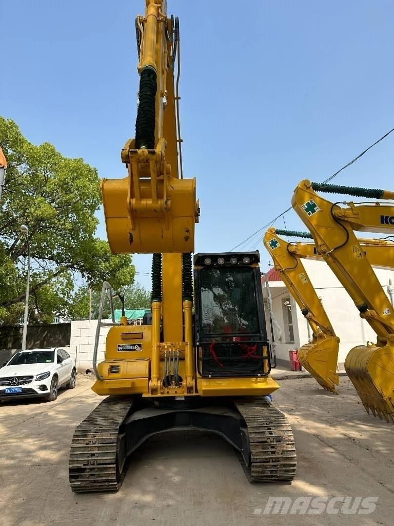 Komatsu PC 130 Kāpurķēžu ekskavatori
