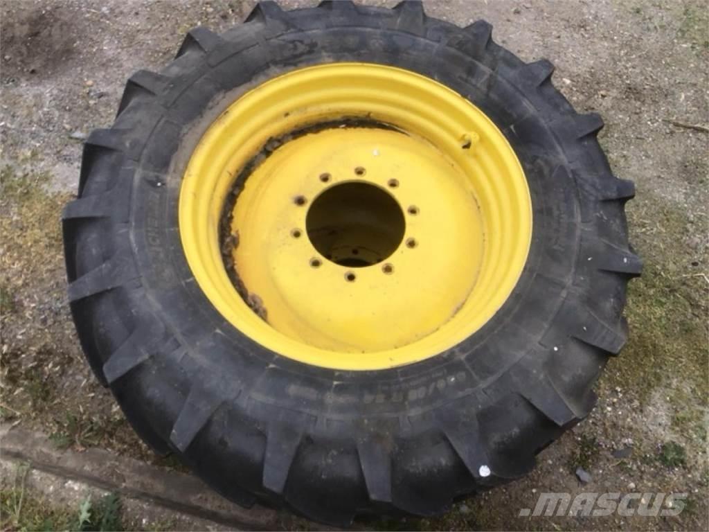 Michelin 420/85R34 Riepas, riteņi un diski