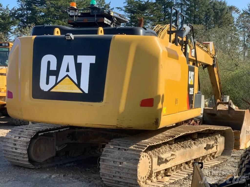CAT 320 E Ekskavatori tālās sniedzamības darbiem