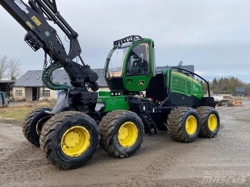 John Deere 1270 G Harvesteri