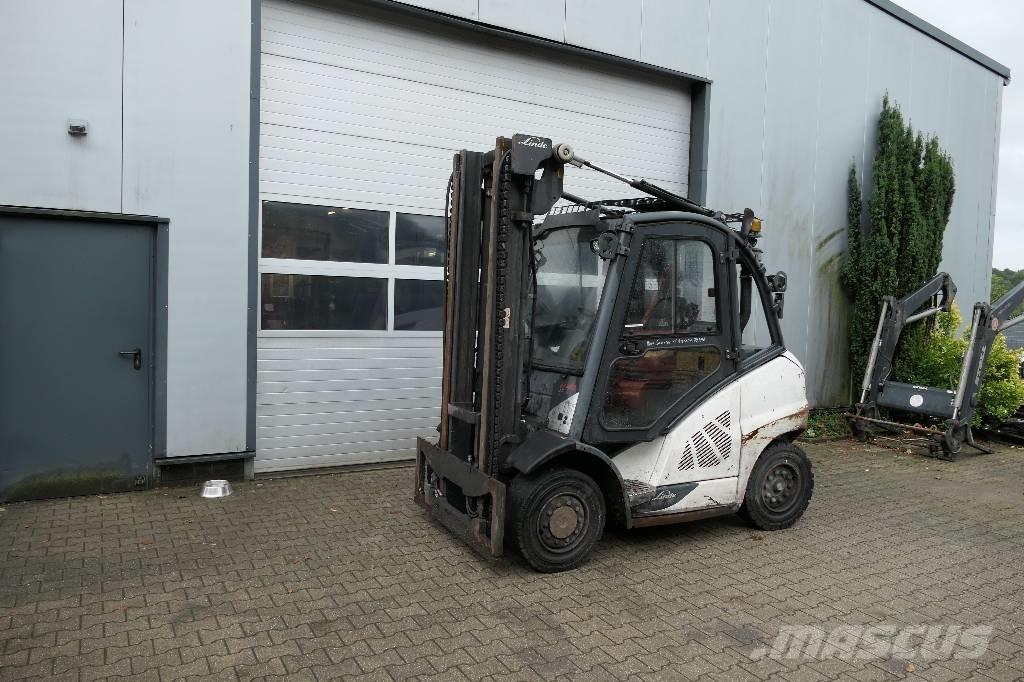Linde H 40 D-02 Tehnika ar dīzeļa dzinēju