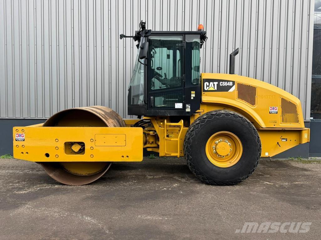CAT CS64B Vienvalča grunts veltņi