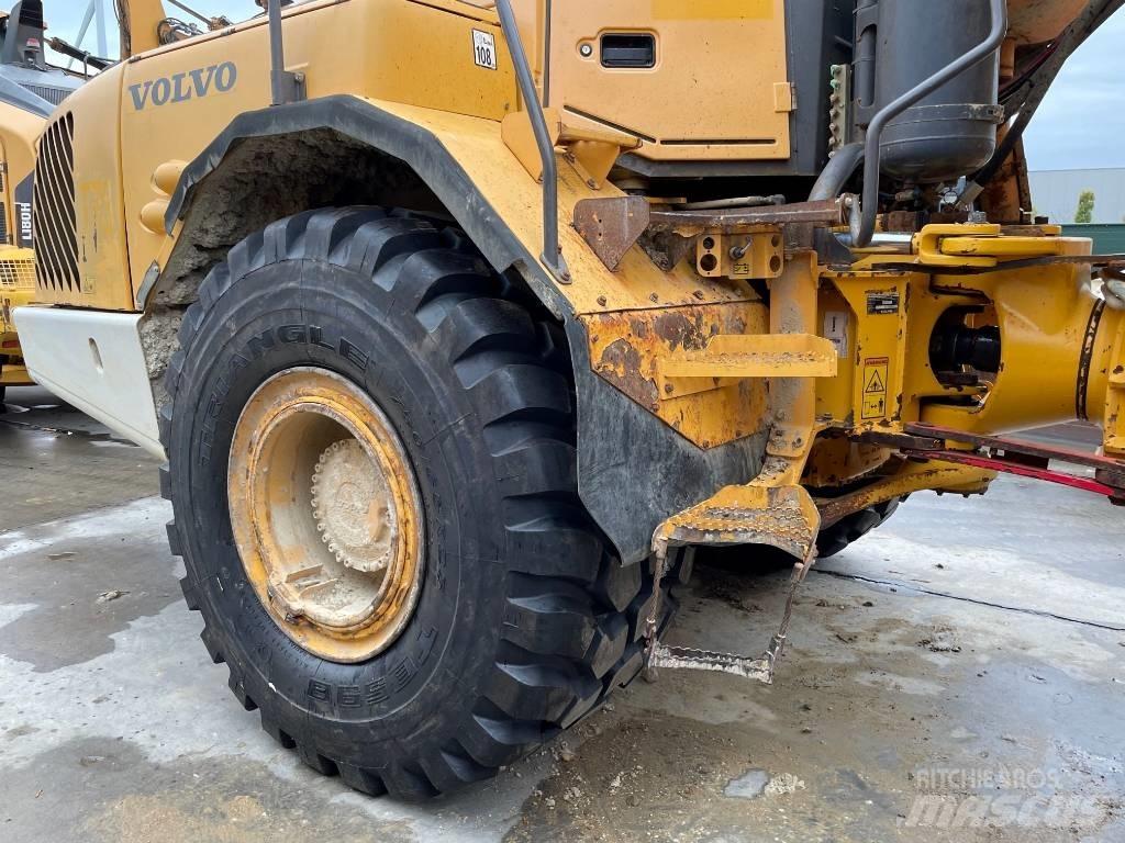 Volvo A 30 E Artikulētie pašizgāzēji