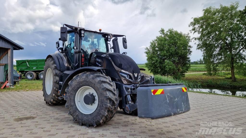 Valtra Q 305 Traktori