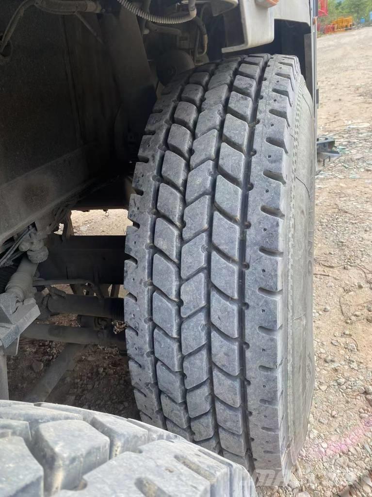 Sany SAC2200T Visurgājēji celtņi