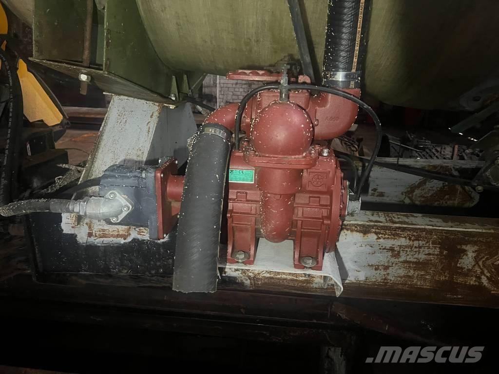 JCB 714 Emulsijas cisternas