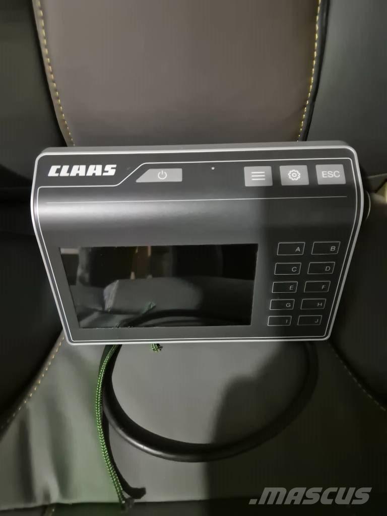 CLAAS Rollant 540 RC Rituļu preses