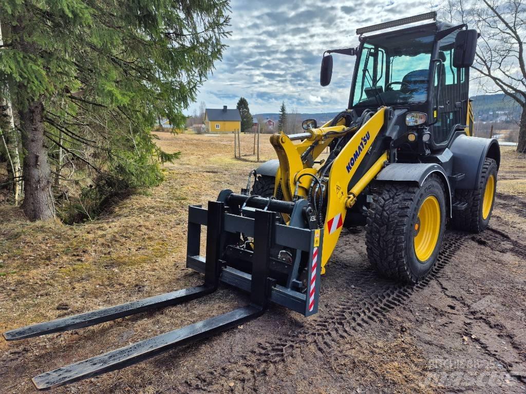 Komatsu WA 100 M Iekrāvēji uz riteņiem