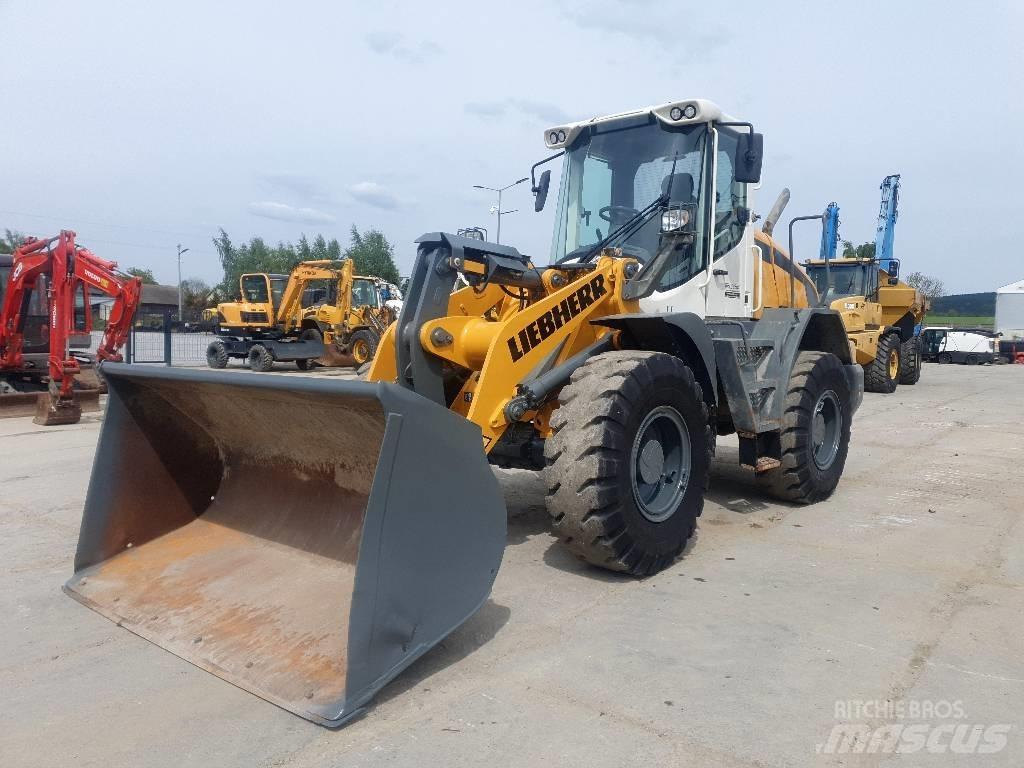 Liebherr L 524 Iekrāvēji uz riteņiem