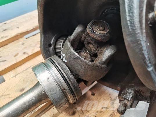 CAT TH 82 reducer Transmisija