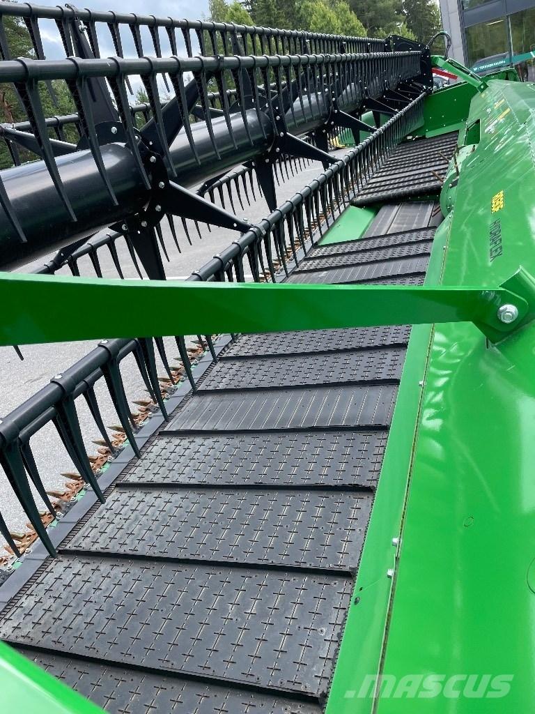 John Deere S 780 Ražas novākšanas kombaini