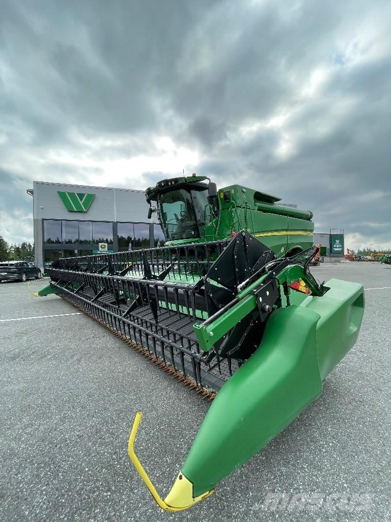 John Deere S 780 Ražas novākšanas kombaini