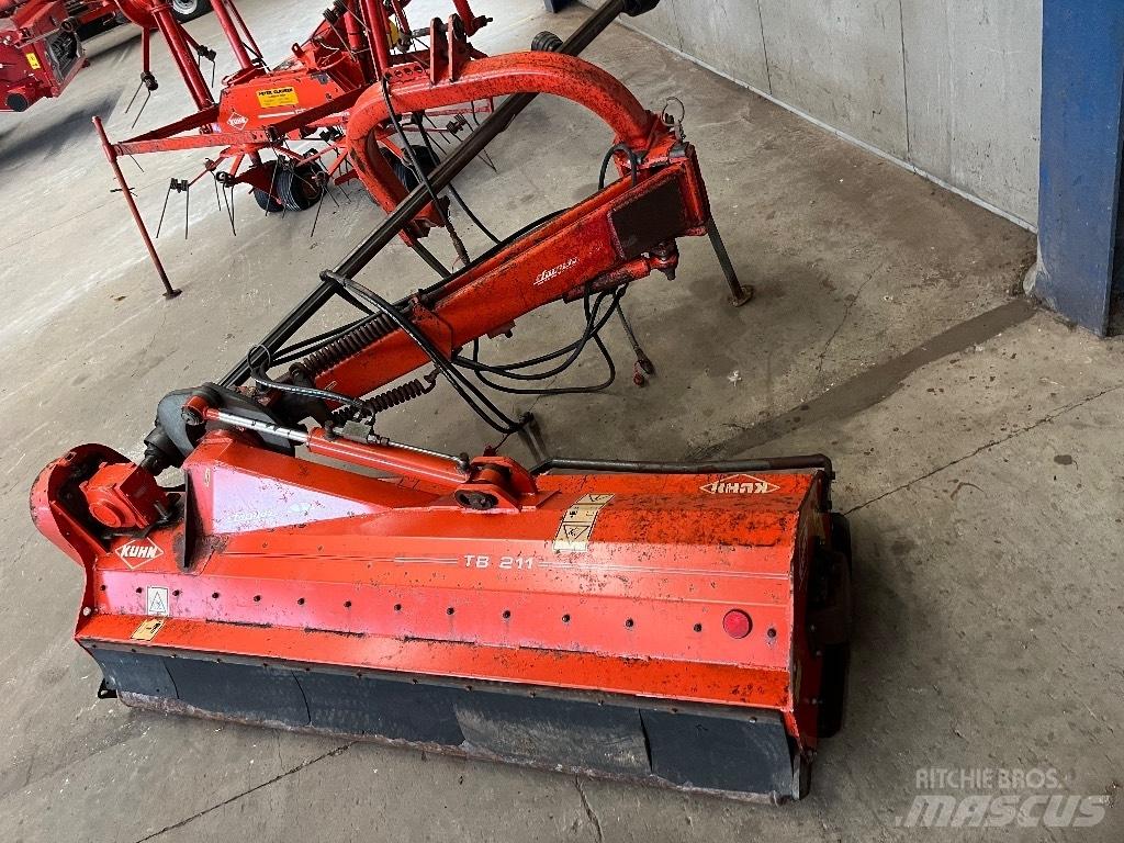 Kuhn TB 211 Pļaujmašīnas/pašgājēji