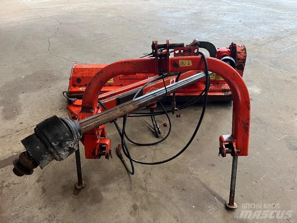 Kuhn TB 211 Pļaujmašīnas/pašgājēji