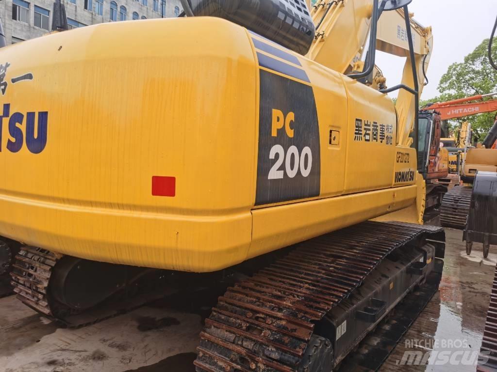 Komatsu PC 200-8 Kāpurķēžu ekskavatori