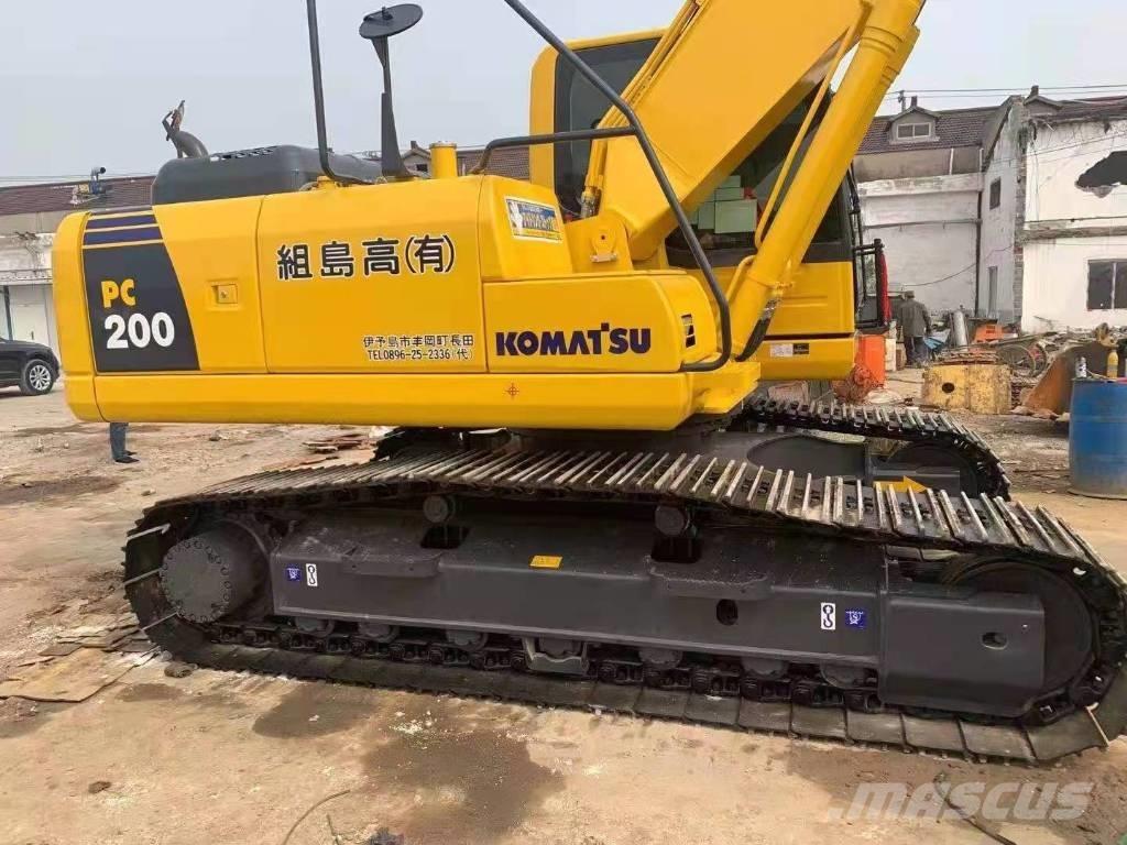 Komatsu pc200-8 Kāpurķēžu ekskavatori