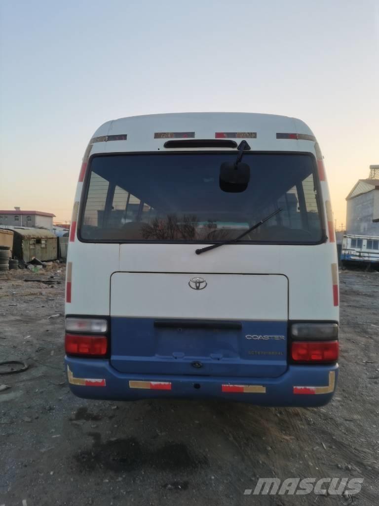 Toyota Coaster Bus Mikroautobusi