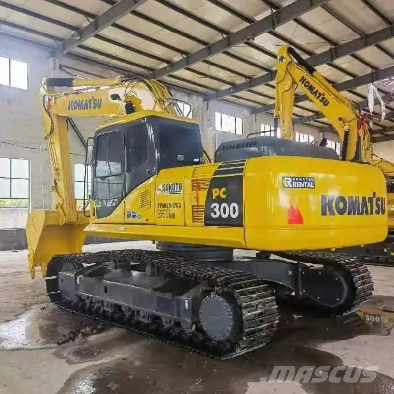 Komatsu PC300-7 Kāpurķēžu ekskavatori