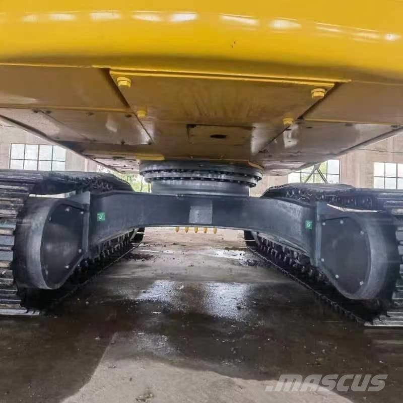 Komatsu PC300-7 Kāpurķēžu ekskavatori