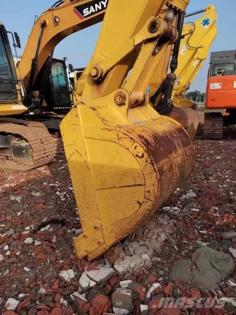 Komatsu pc 210 Kāpurķēžu ekskavatori