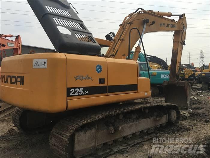 Hyundai R220LC-7 Kāpurķēžu ekskavatori