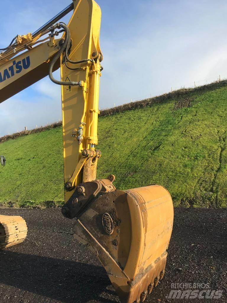 Komatsu PC210-11 Kāpurķēžu ekskavatori