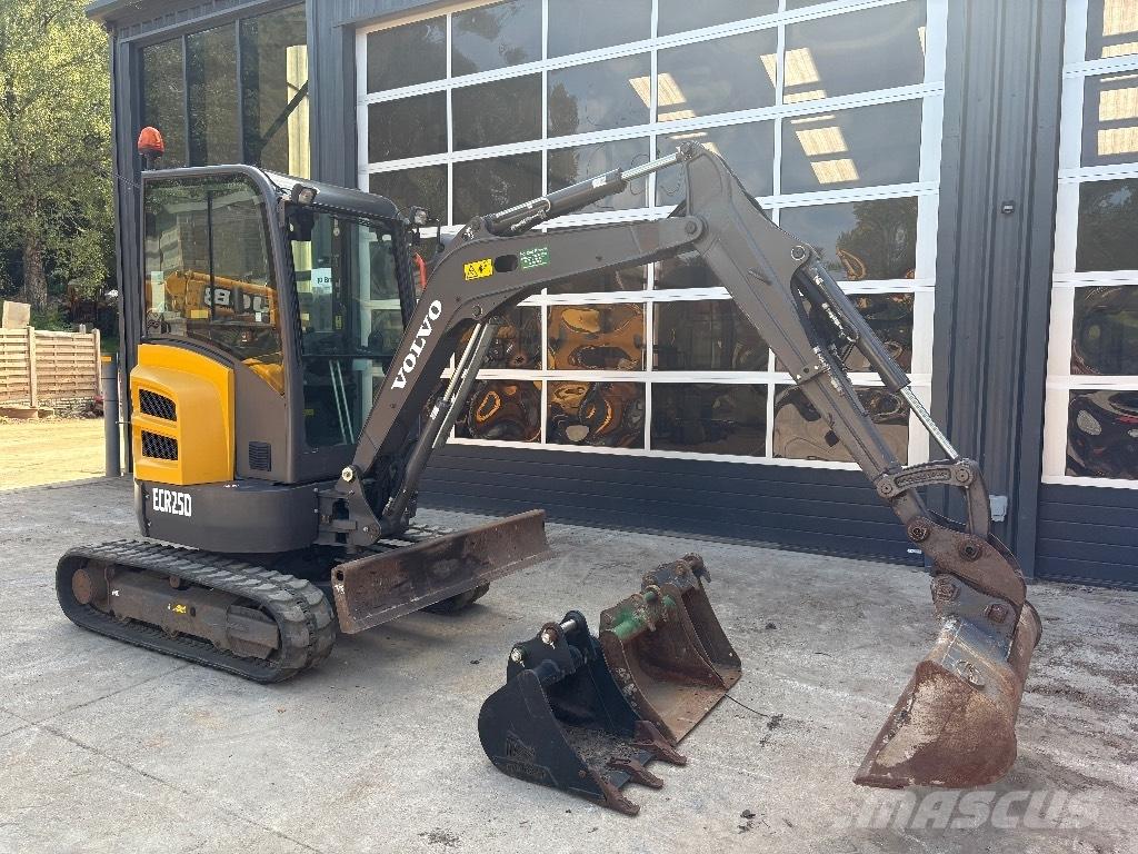 Volvo ECR 25 D Mini ekskavatori < 7 t