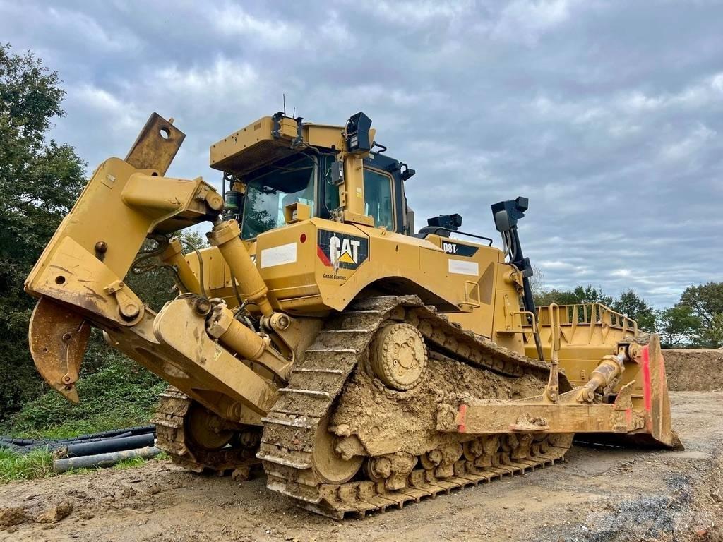 CAT D 8 T Kāpurķēžu buldozeri