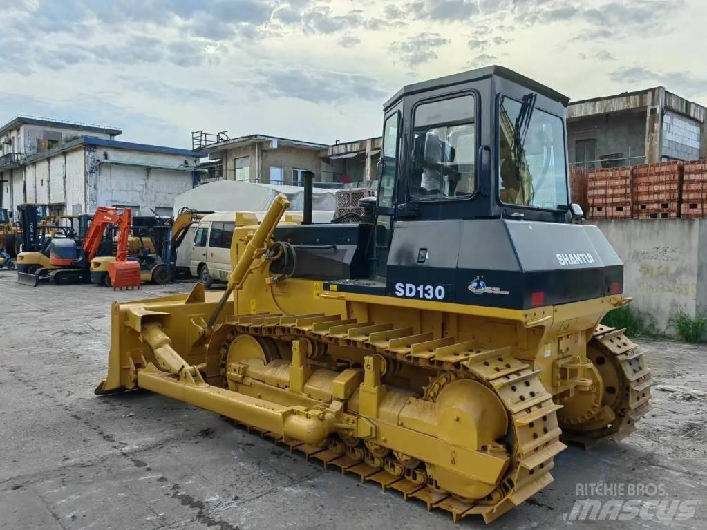 Shantui SD13 Kāpurķēžu buldozeri