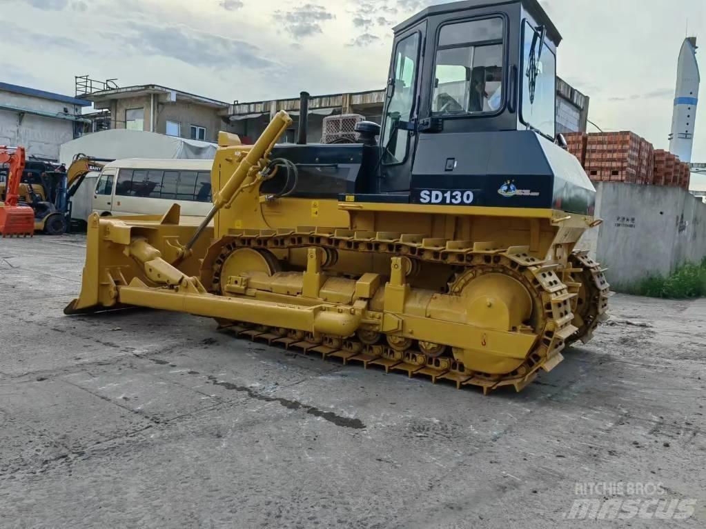 Shantui SD13 Kāpurķēžu buldozeri