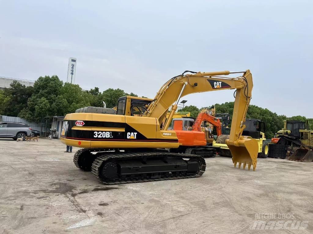 CAT 320 B L Kāpurķēžu ekskavatori