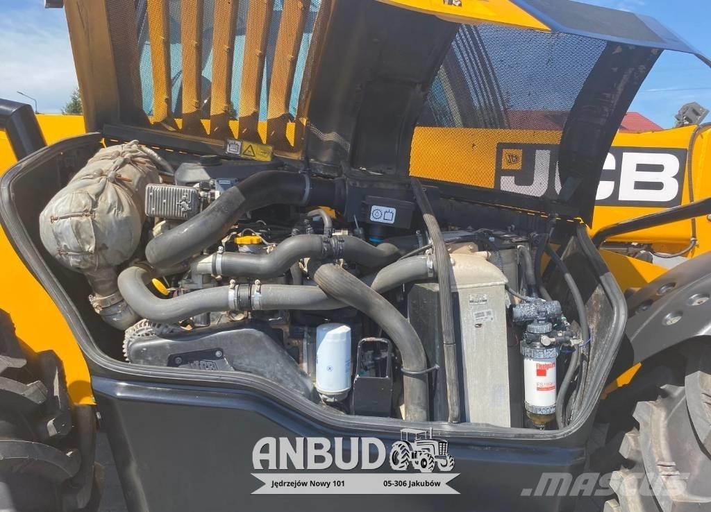 JCB 541-70 Agripro Teleskopiskie riteņu iekrāvēji