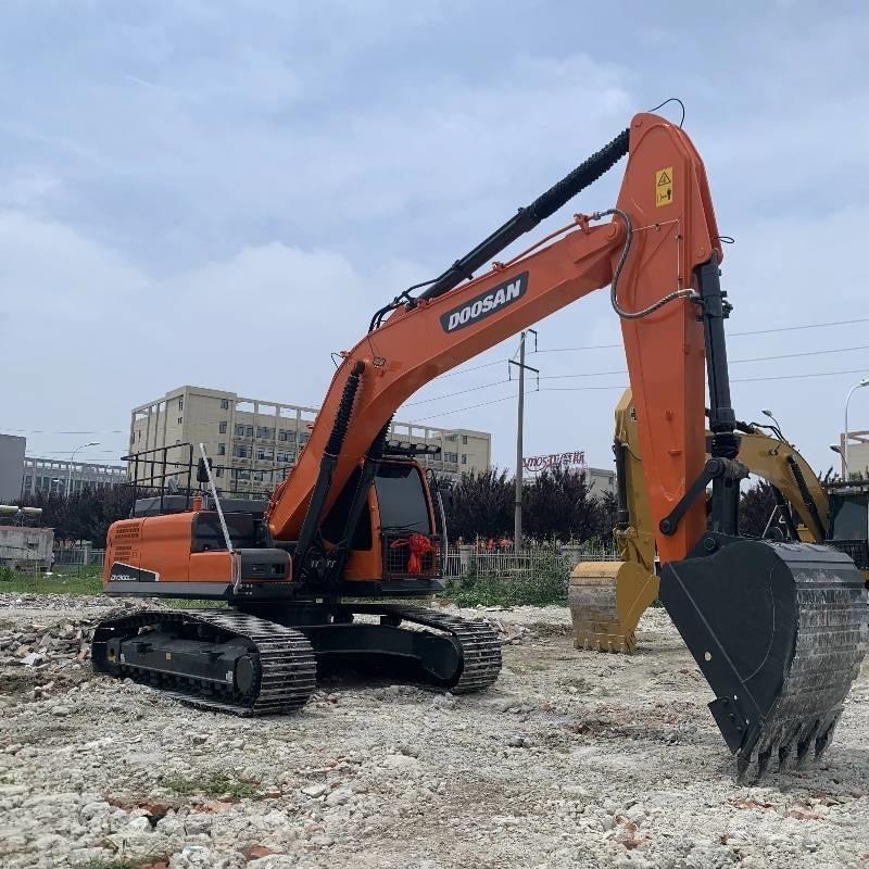 Doosan DX 300 Kāpurķēžu ekskavatori