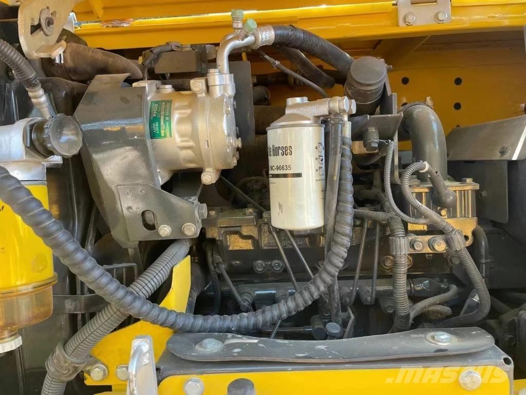 Komatsu PC70-8 Vidēja lieluma ekskavatori 7 t - 12 t