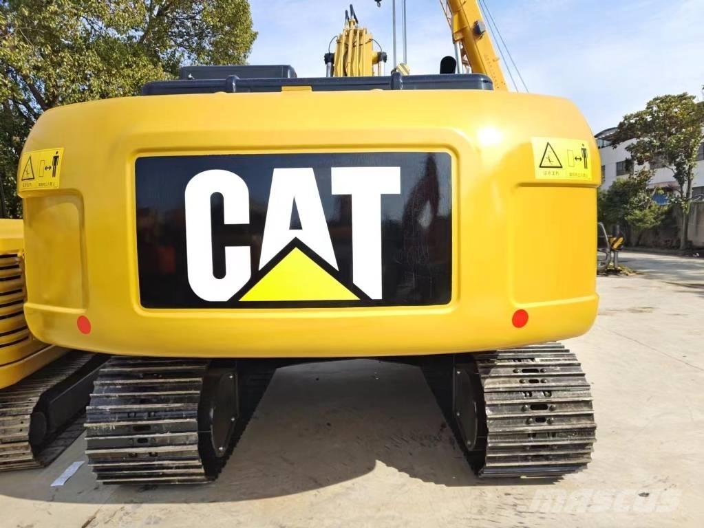 CAT 320 D2 Kāpurķēžu ekskavatori