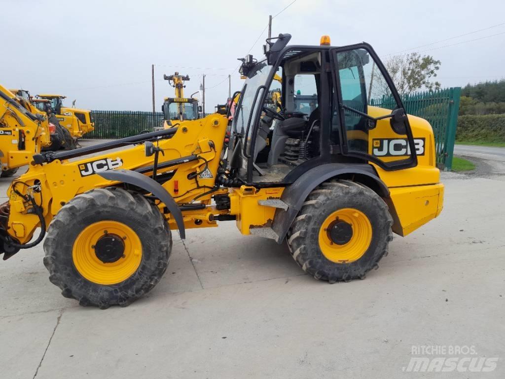 JCB TM 320 S Lauksaimniecības pacēlāji